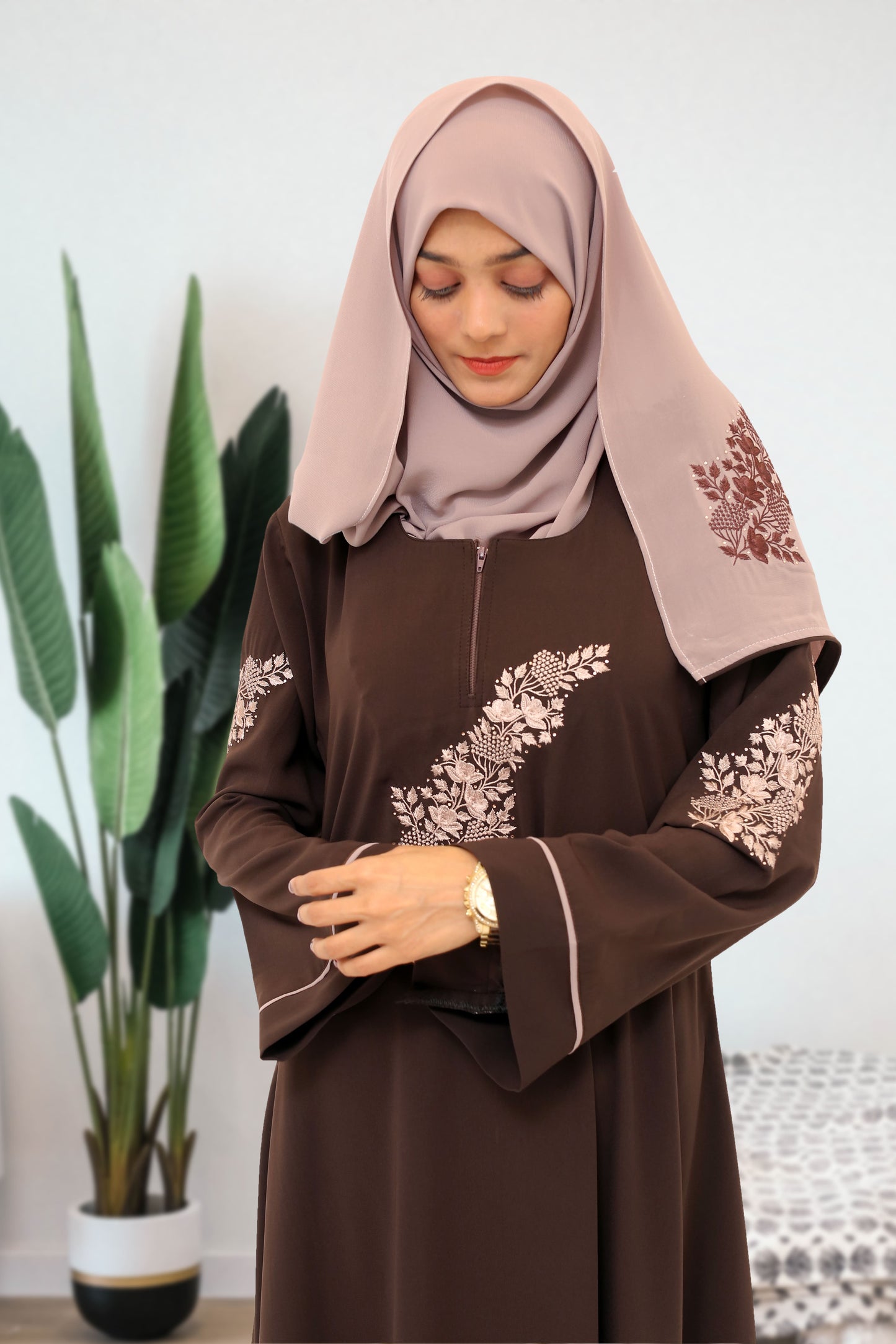 Chocolate Brown Classic Maxi Abaya