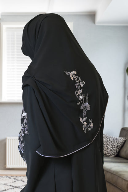 Classic Embroidery And Zipper Abaya