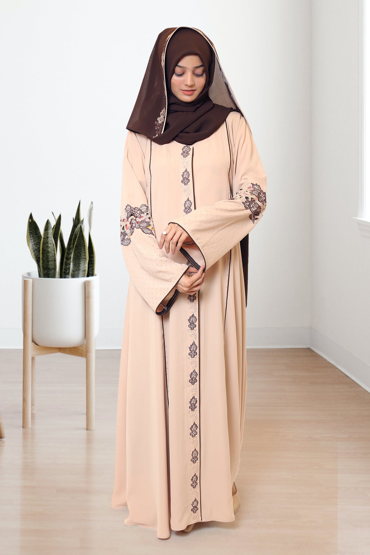 Cut Work Embroided Maxi Abaya