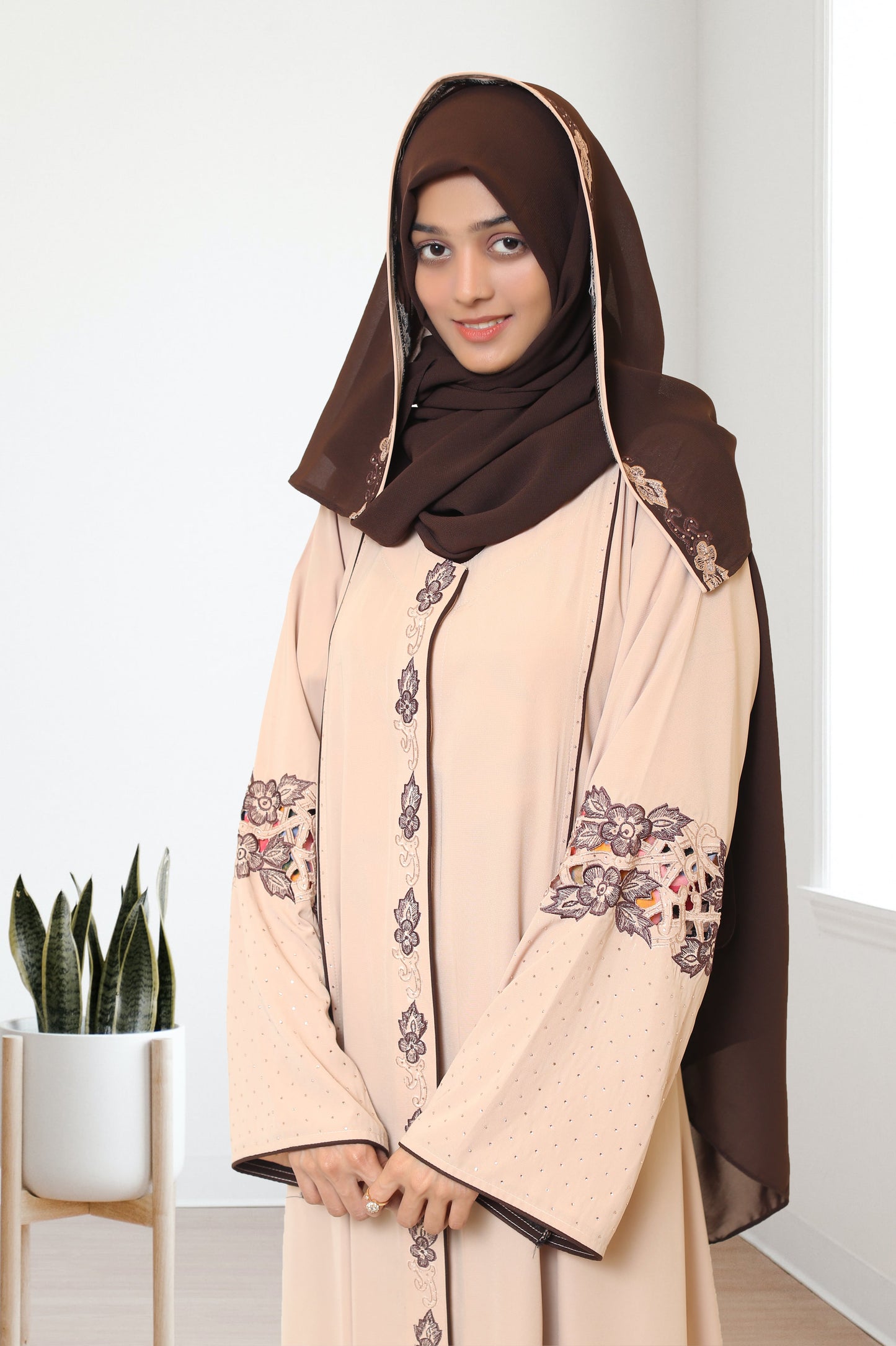 Cut Work Embroided Maxi Abaya