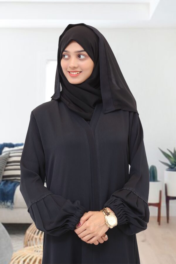 Black Zoom Abaya