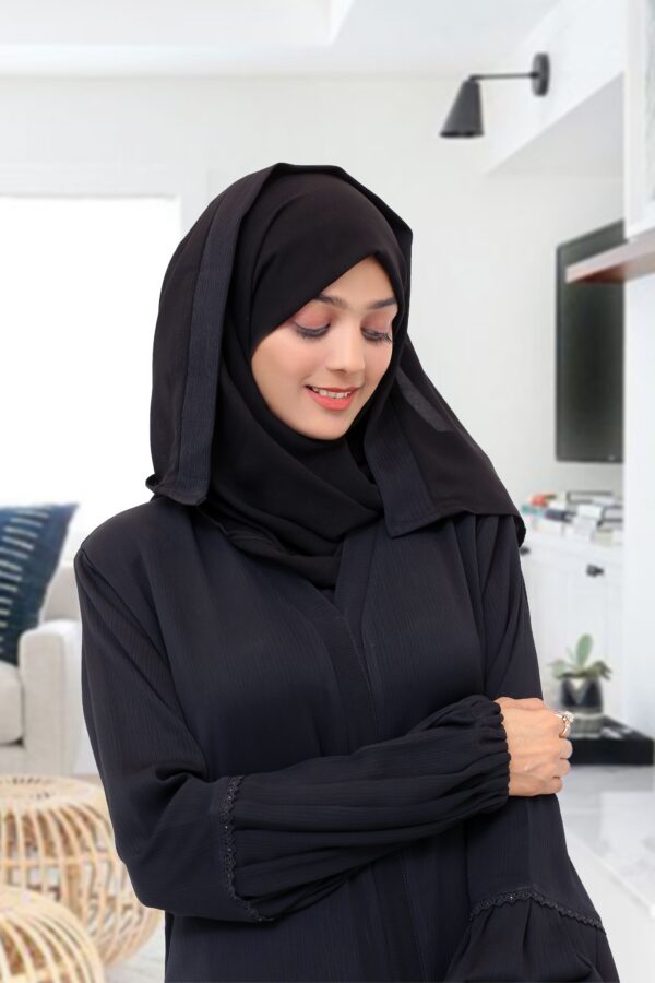 Black Zoom Abaya