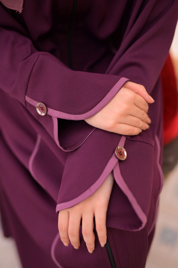 Metallic Zipper Zoom Crinkle Abaya