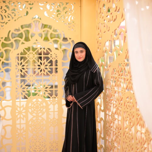 Arabic zipper abaya