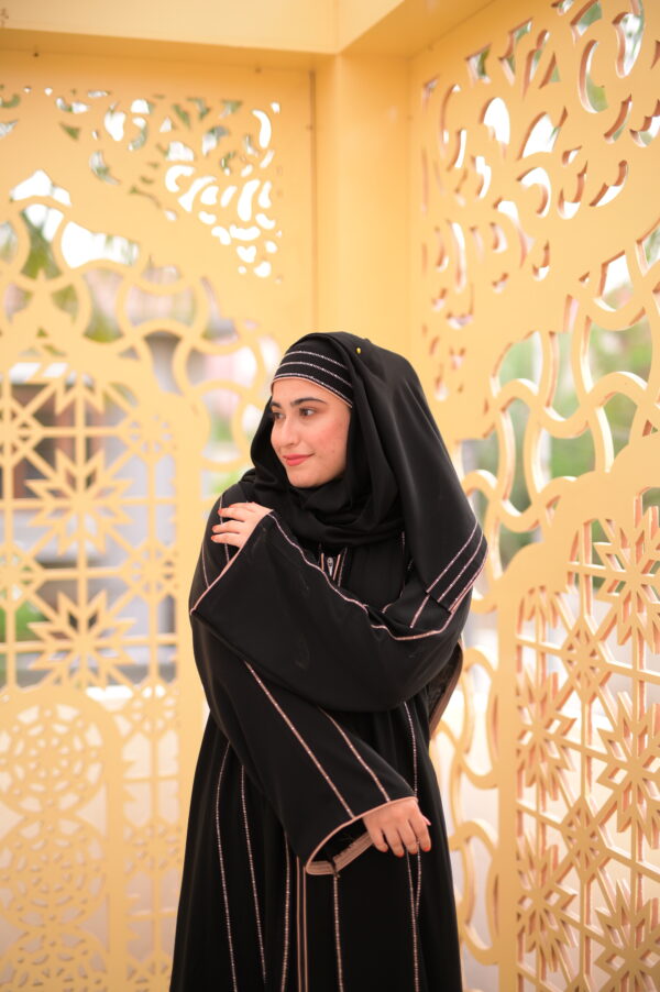 Arabic zipper abaya